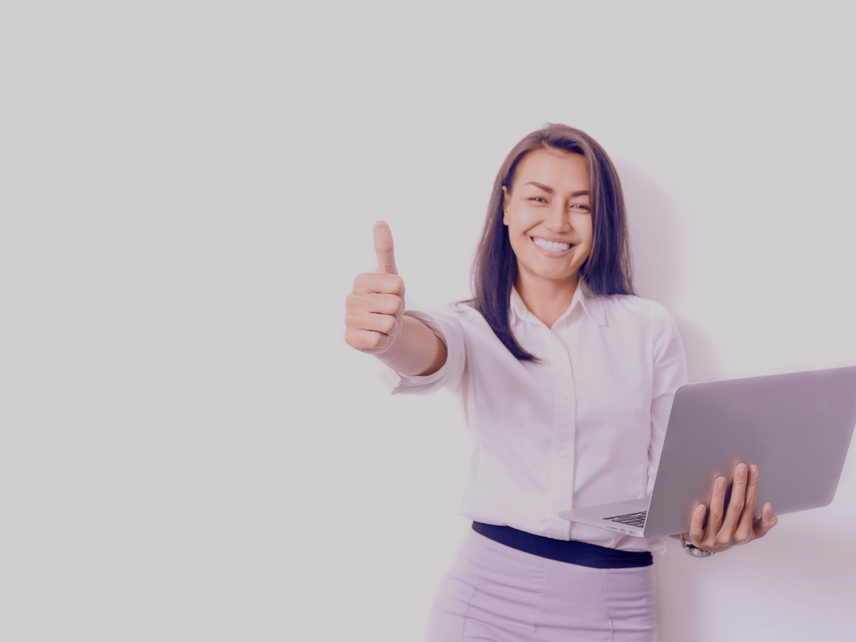 Interior designer with computer giving thumbs up over AI referrals